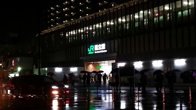 ・・１０２５地元の国立駅0131025_182104.jpg