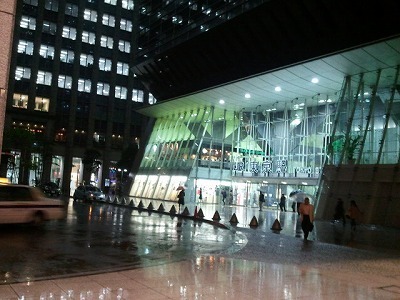 東京駅水曜.jpg